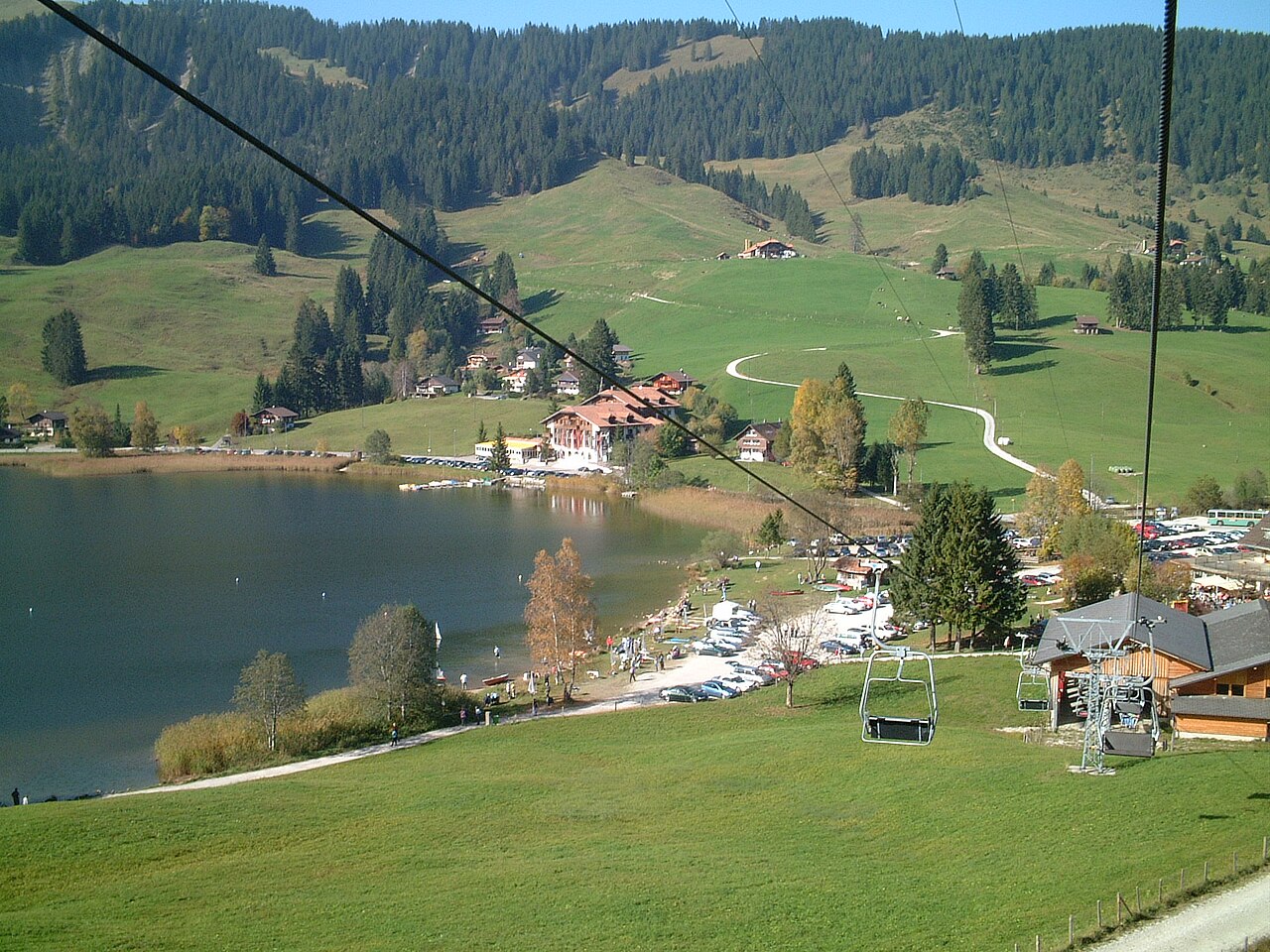 Le Schwarzsee, ou lac Noir, dans les Préalpes fribourgeoises.